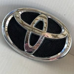 Toyota Emblem Logo Plate Tabs Oem 75312-02060 Base Hood Ornament READ/200G. Fixed Price $11.25.